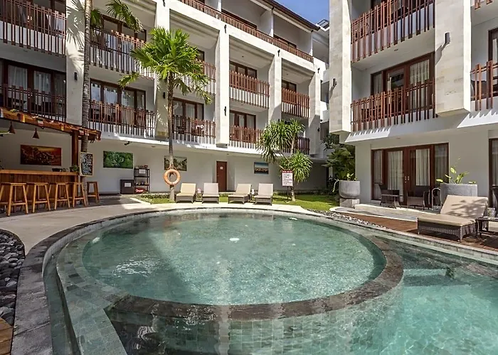 Grand La Walon Hotel 3*